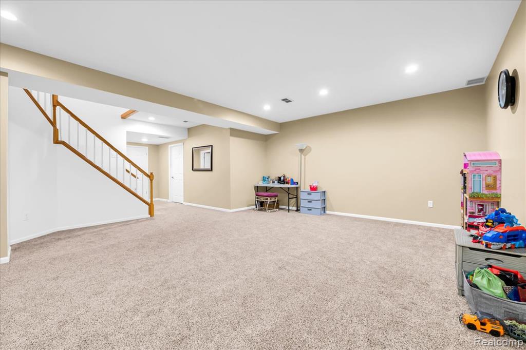 2376 Joseph Tamron Drive W, St. Clair, MI 48079 — Photo 32