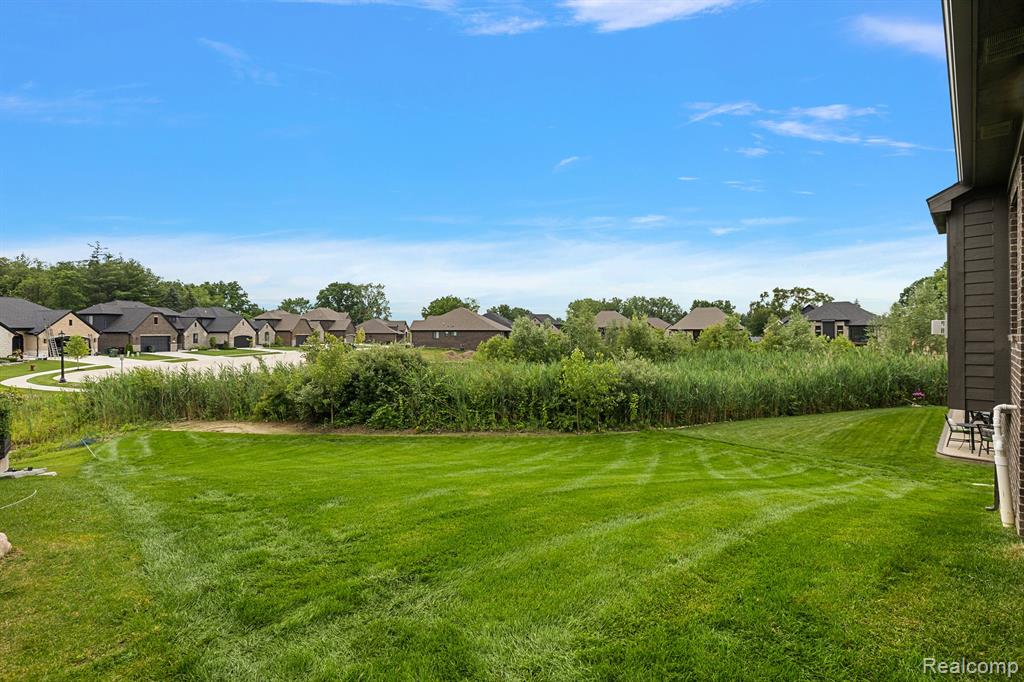 55308 HANFORD Court, Utica, MI 48316 — Photo 47