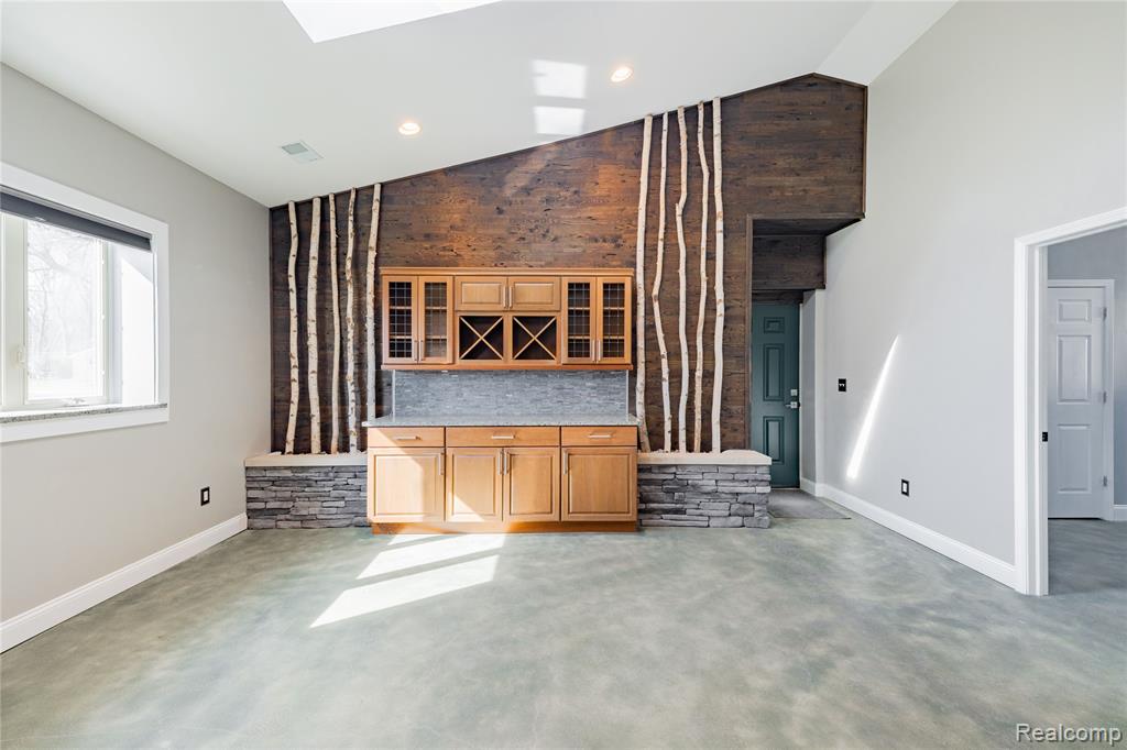 21527 Parke Lane, Grosse Ile, MI 48138 — Photo 12