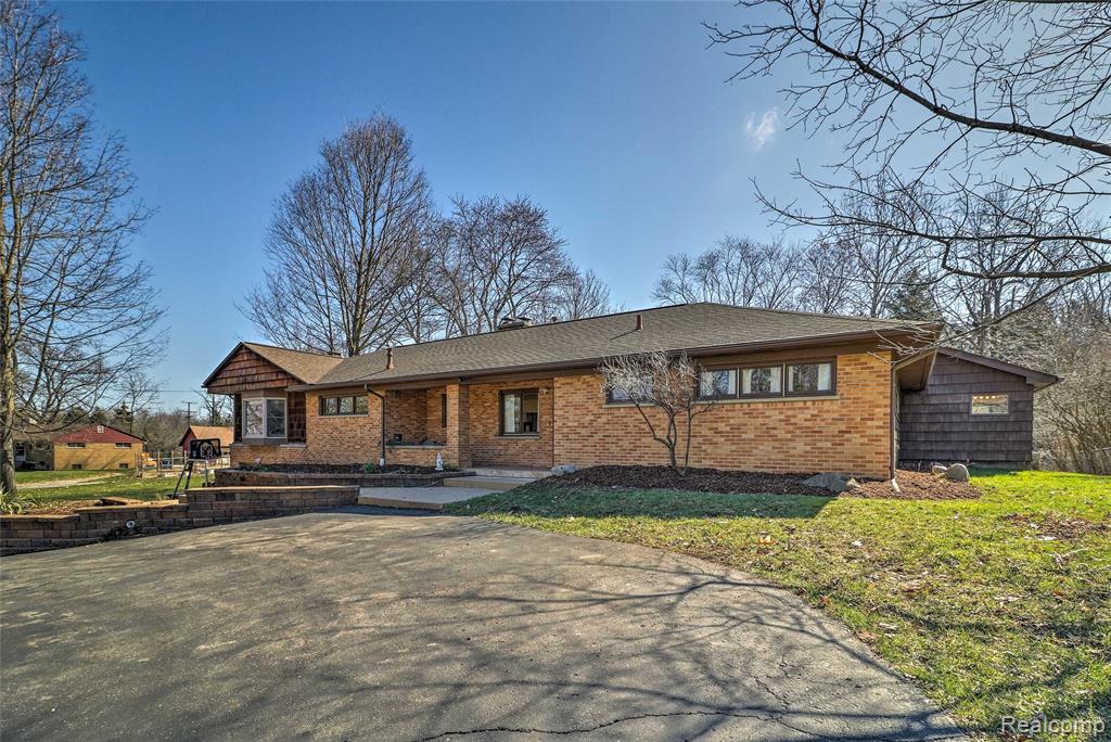 2136 Newport Road - Photo 3
