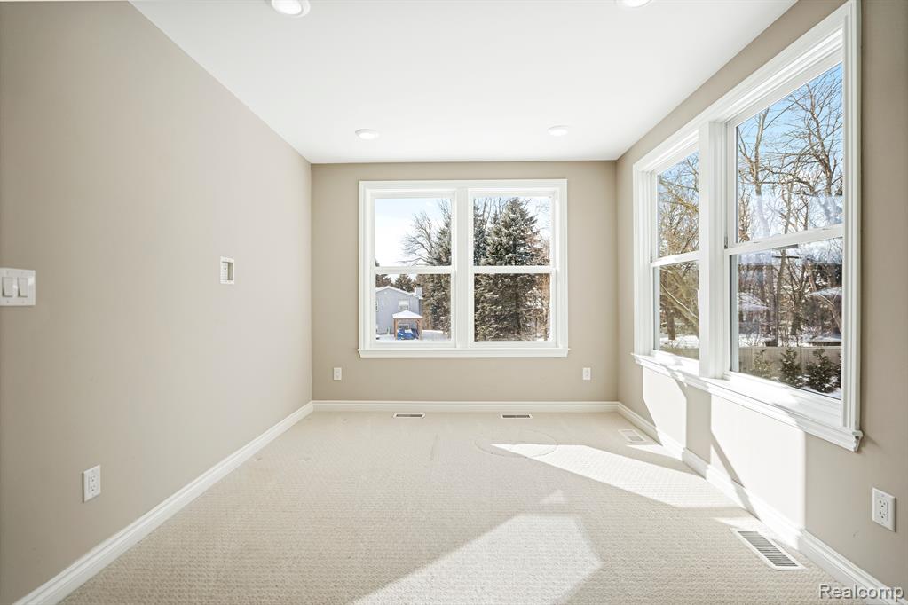 4021 NOTTINGHAM Circle, Clarkston, MI — Photo 14