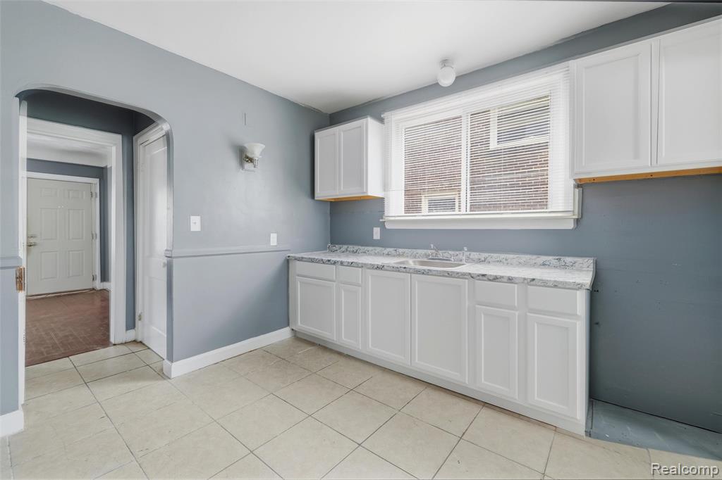 5767 Berkshire Street, Detroit, MI 48224 — Photo 8