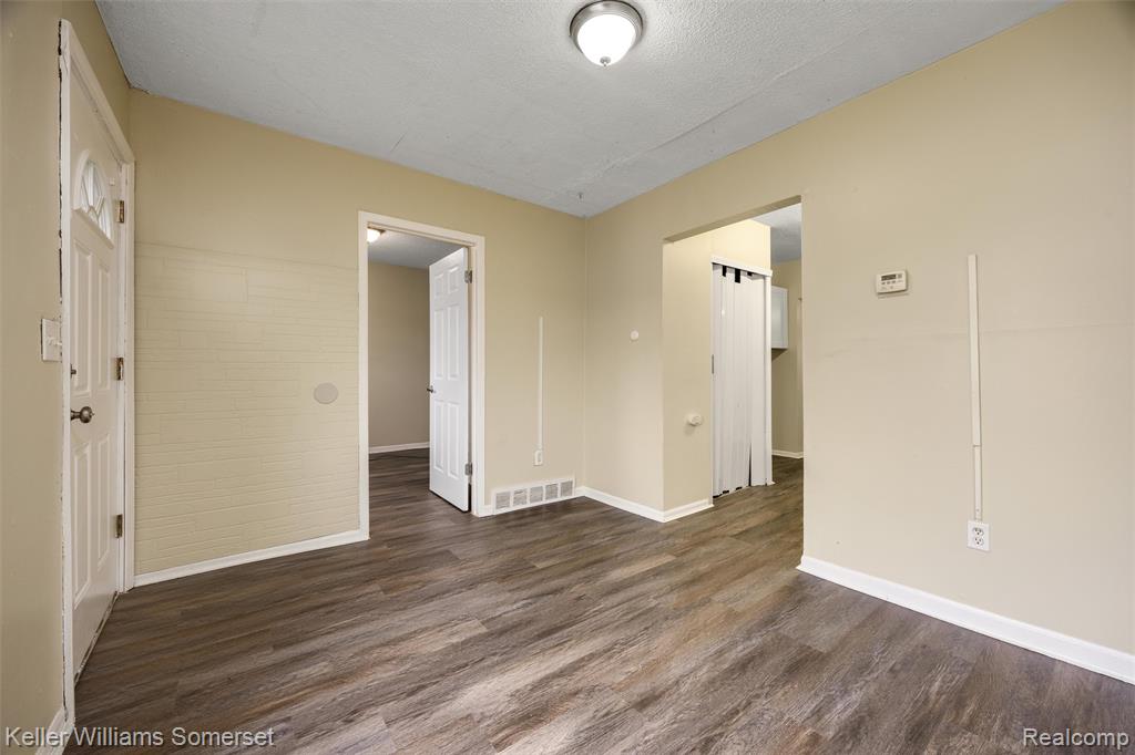 7067 Studebaker Avenue, Warren, MI 48091 — Photo 5