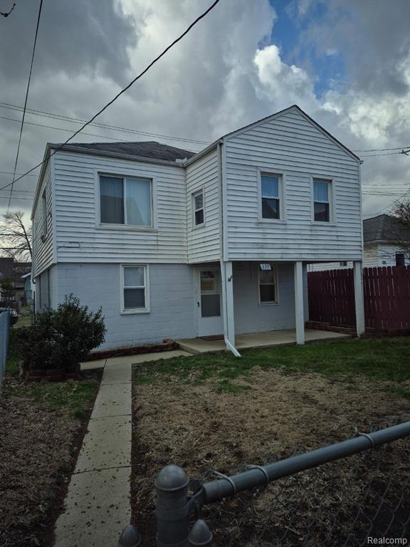 633 Elm, Wyandotte, MI 48192 — front exterior