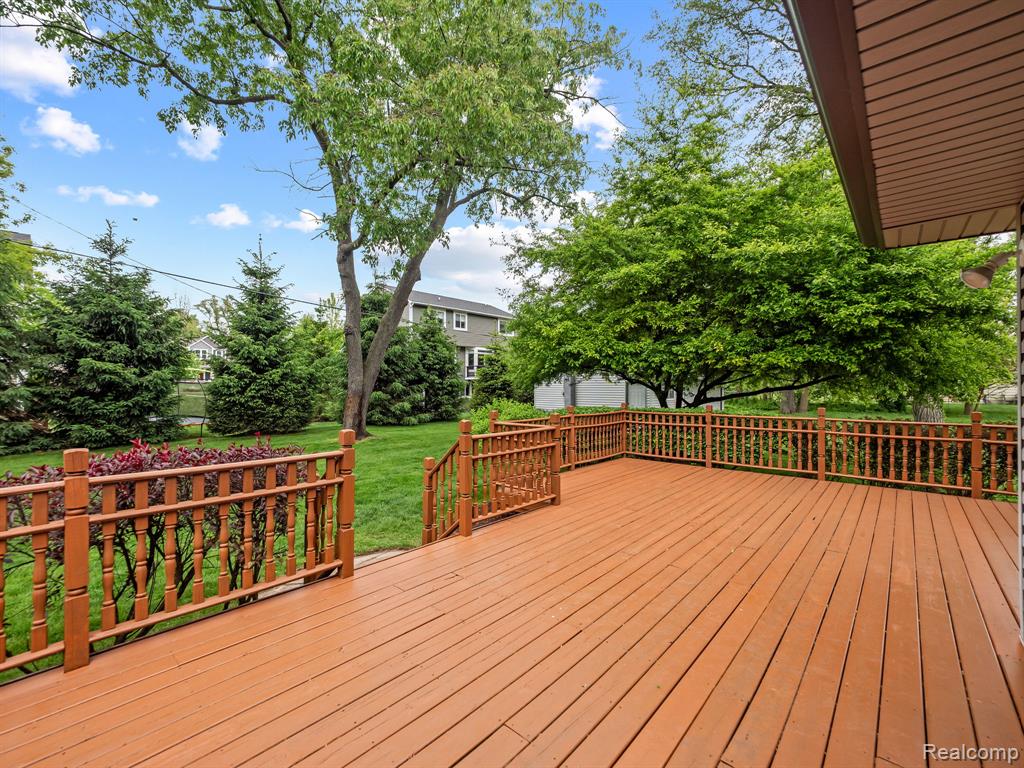 8380 COOLEY BEACH Drive, White Lake, MI — Photo 36