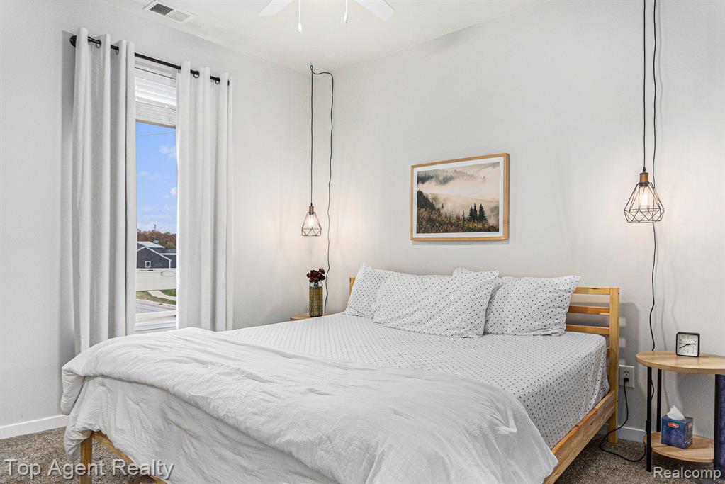 630 S GARFIELD Avenue, 202, Traverse City, MI 49686 — Photo 17