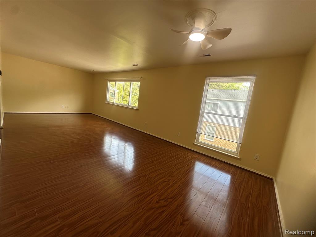 509 E University Drive, Rochester, MI 48307 — Photo 4