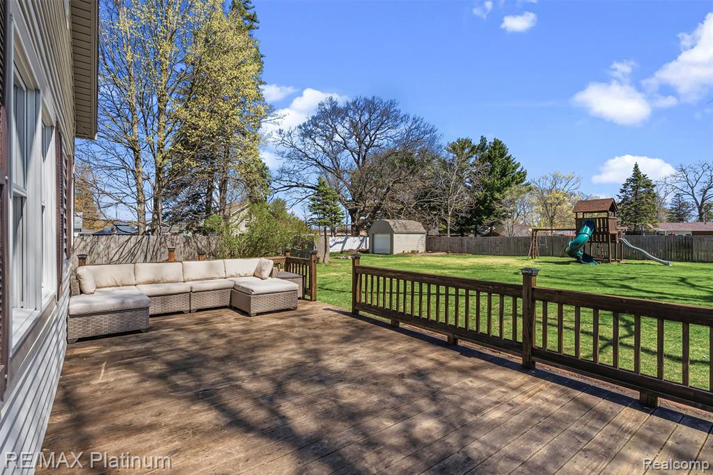 315 S West Street, Fenton, MI 48430 — Photo 45