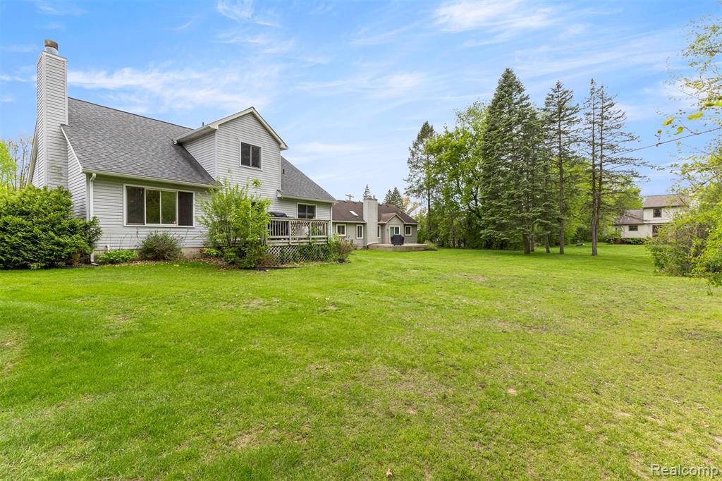 7978 Hoffman Drive, Waterford, MI 48327 — Photo 39