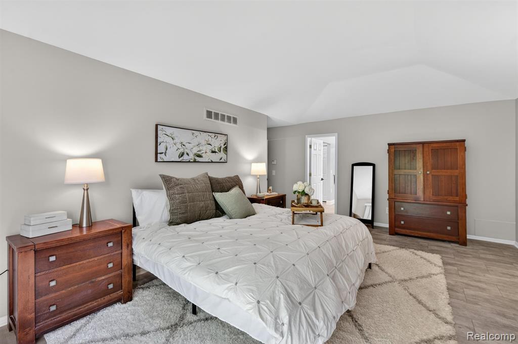 7359 Colchester Lane, West Bloomfield, MI — Photo 31
