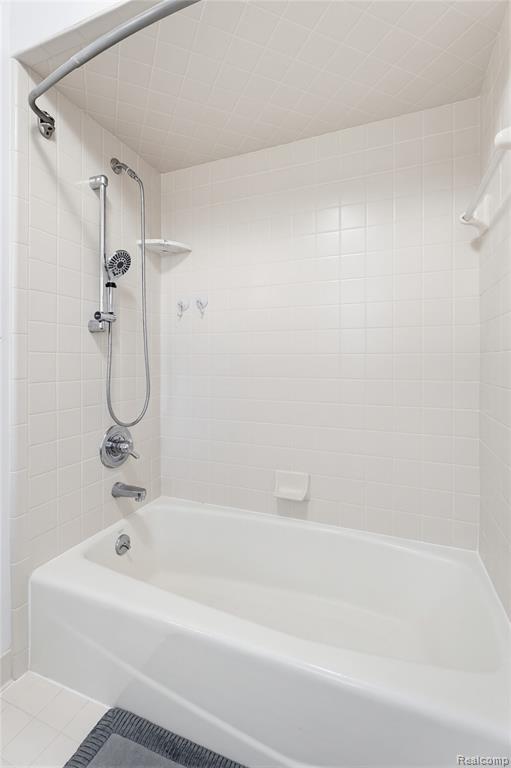 5173 Serena Drive, Troy, MI 48098 — Photo 49