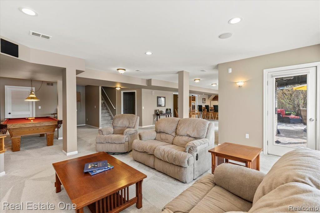 566 BAY POINTE Drive, Oxford, MI 48371 — Photo 50