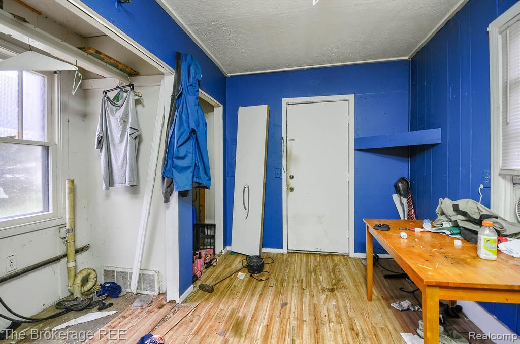 6131 E ATHERTON Road, Burton, MI 48519 — Photo 7