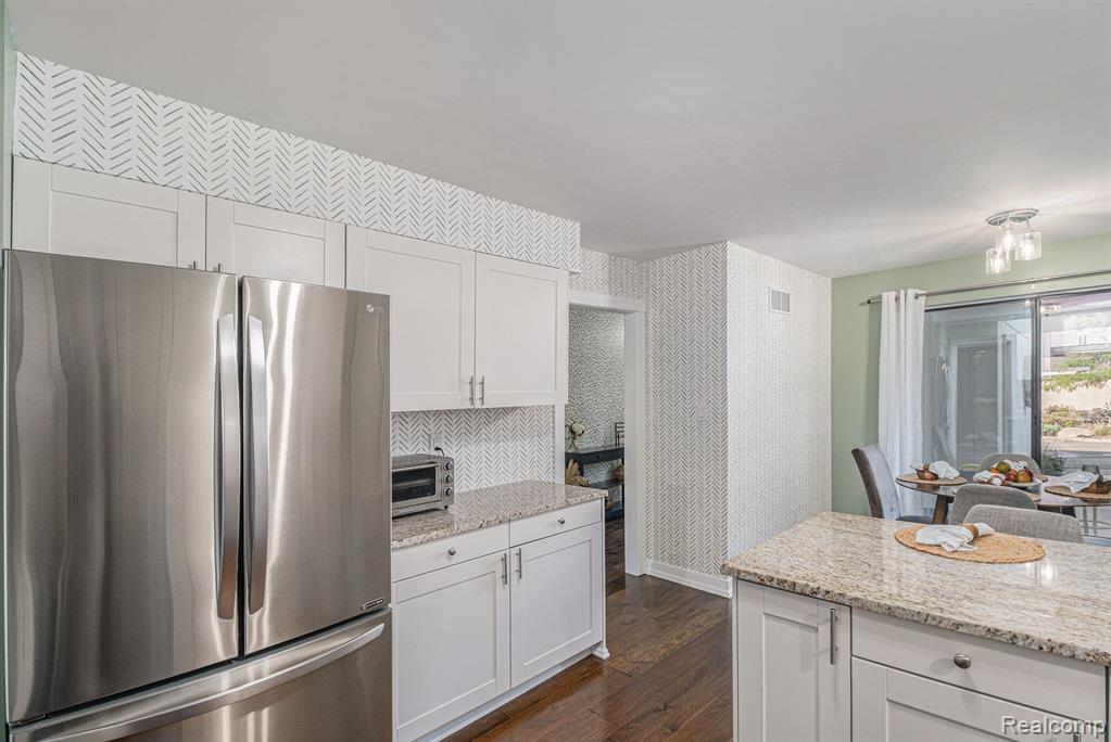 7357 Creek View Circle, West Bloomfield, MI — Photo 17
