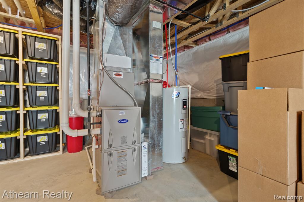 6102 Weyerbacher Drive, Swartz Creek, MI 48473 — Photo 32