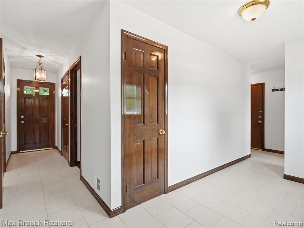 68163 Frampton Drive, Washington, MI 48095 — Photo 27