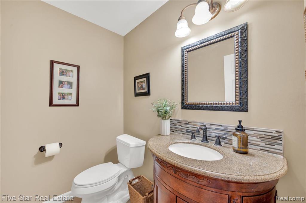 4143 Glencastle Drive, Troy, MI 48098 — Photo 20