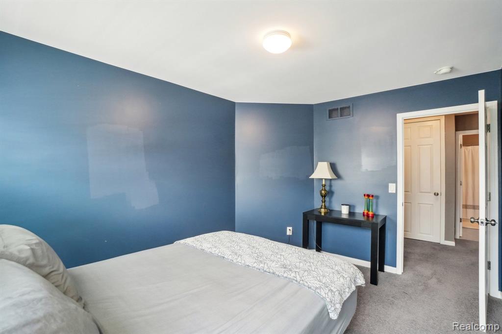 56706 LONGHORN Drive, Shelby Twp, MI 48316 — Photo 14