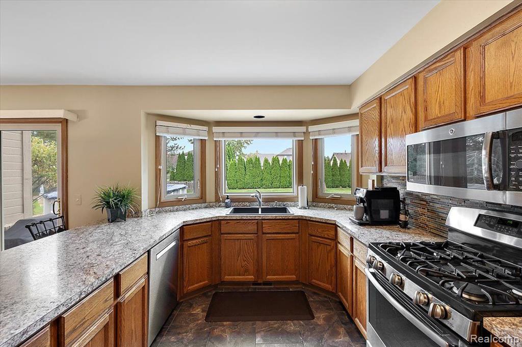 53335 GREGORY Drive, Macomb, MI 48042 — Photo 27