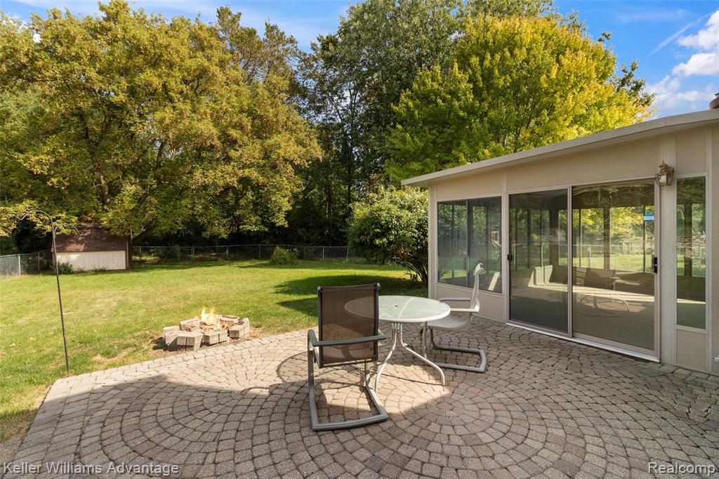 5671 Caren Drive, Ypsilanti, MI 48197 — Photo 14