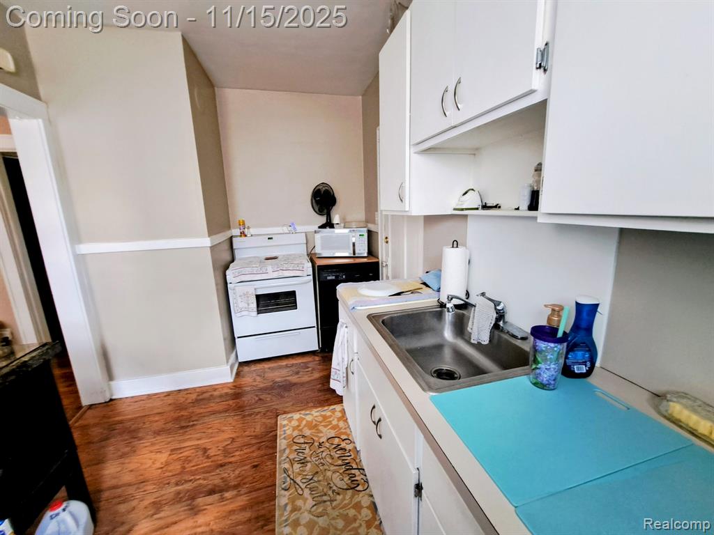 4836 Horger Street, Dearborn, MI 48126 — Photo 9