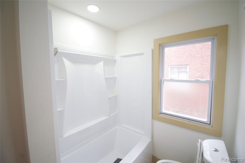 5072 Beaconsfield Street, Detroit, MI 48224 — Photo 14