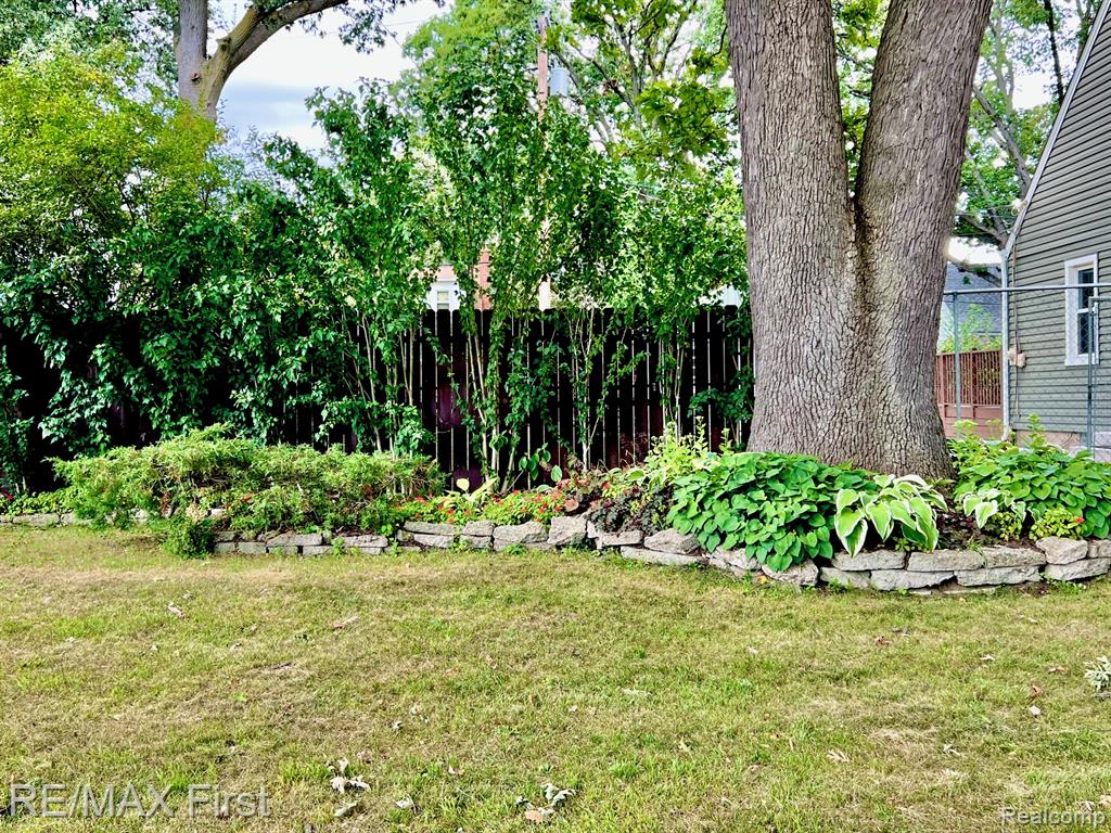 559 Gardendale Street, Ferndale, MI 48220 — Photo 40