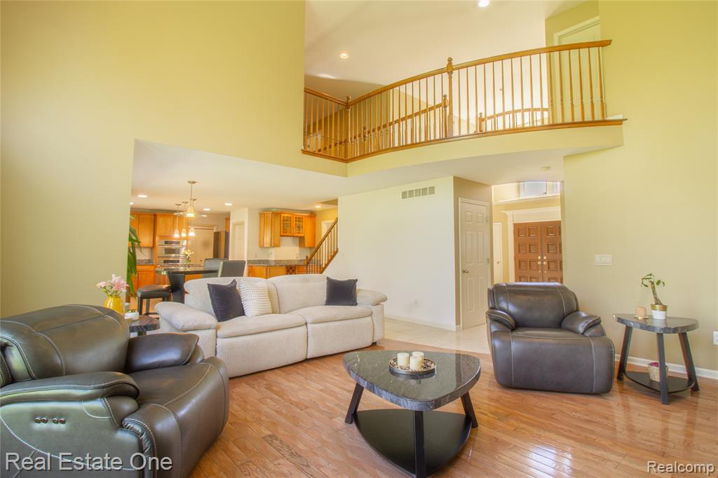 9068 Lebarron Court, Saline, MI 48176 — Photo 12