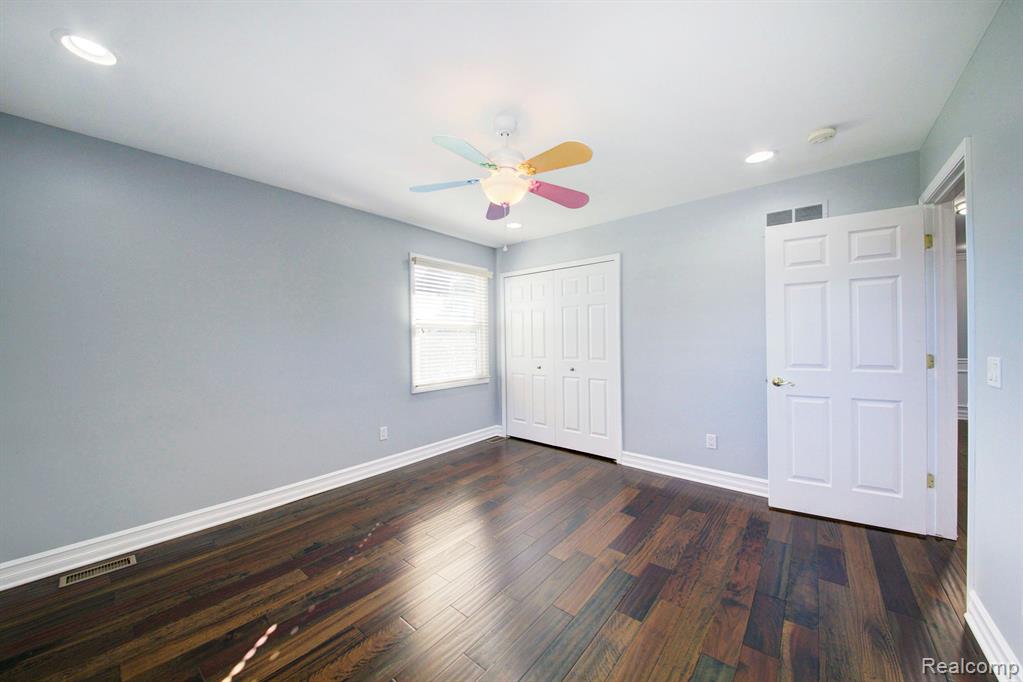 49169 Founders Court, Canton, MI 48187 — Photo 38