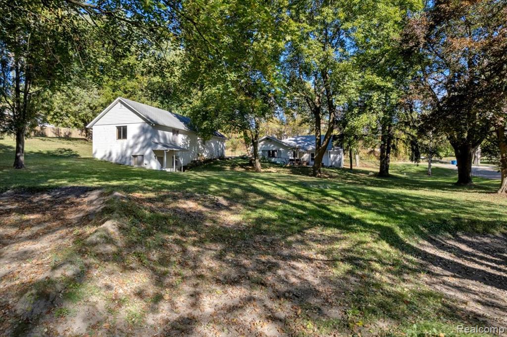 115 W Elmwood, Leonard, MI 48367 — Photo 28
