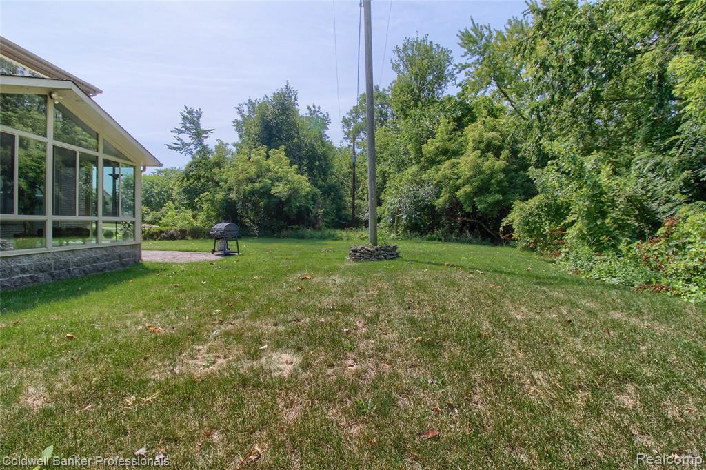 701 Montclair Street, Detroit, MI 48214 — Photo 41
