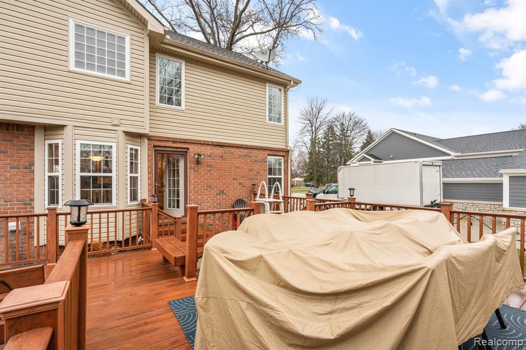 733 W Woodside Avenue, Madison Heights, MI 48071 — Photo 28