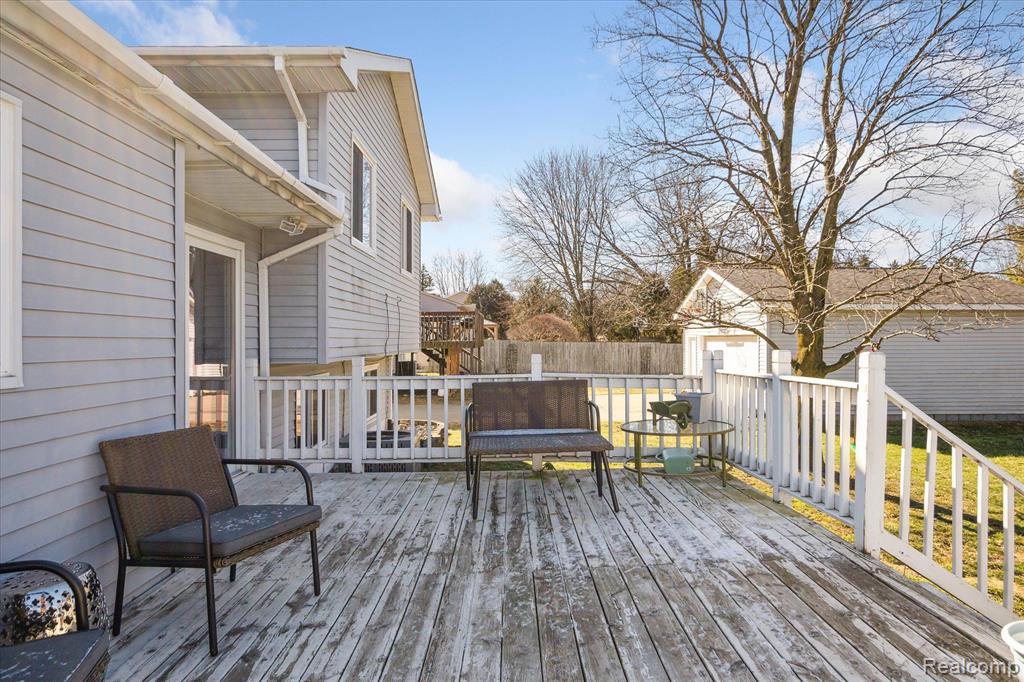 814 MEADOWLARK Lane, Howell, MI 48843 — Photo 38