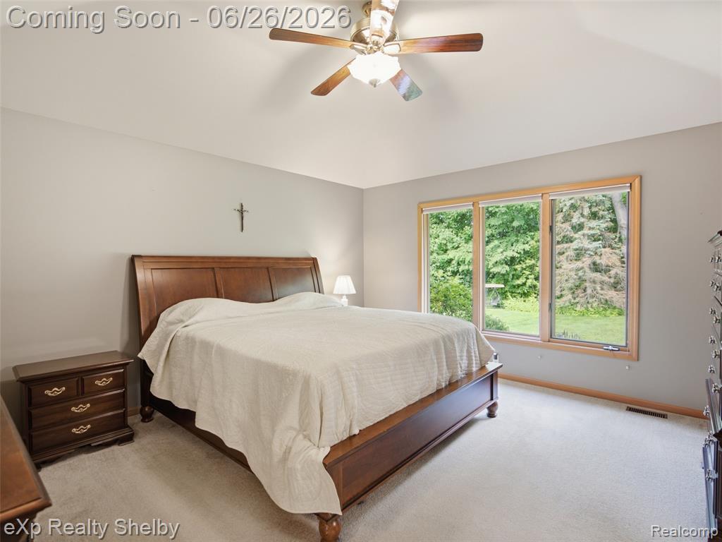 56432 Cromwell Court, Utica, MI 48316 — Photo 23