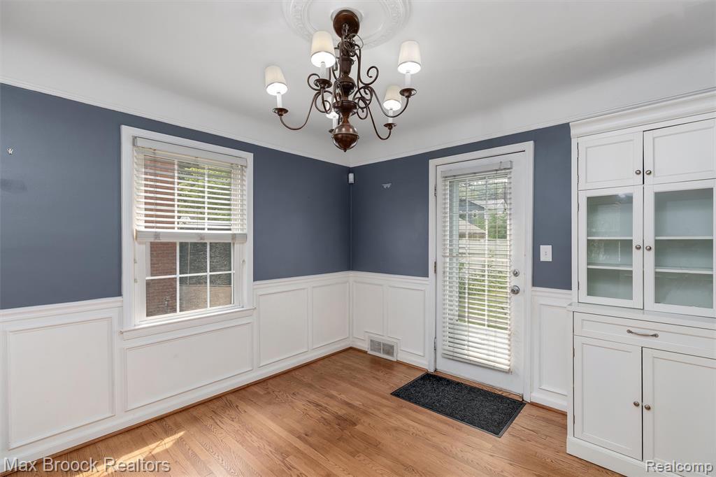 905 N Wilson Avenue, Royal Oak, MI 48067 — Photo 10
