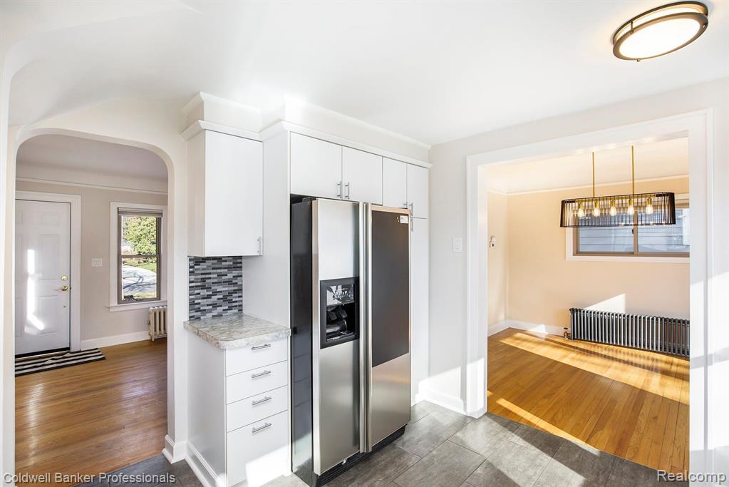 913 IRVING Avenue, Royal Oak, MI 48067 — Photo 13