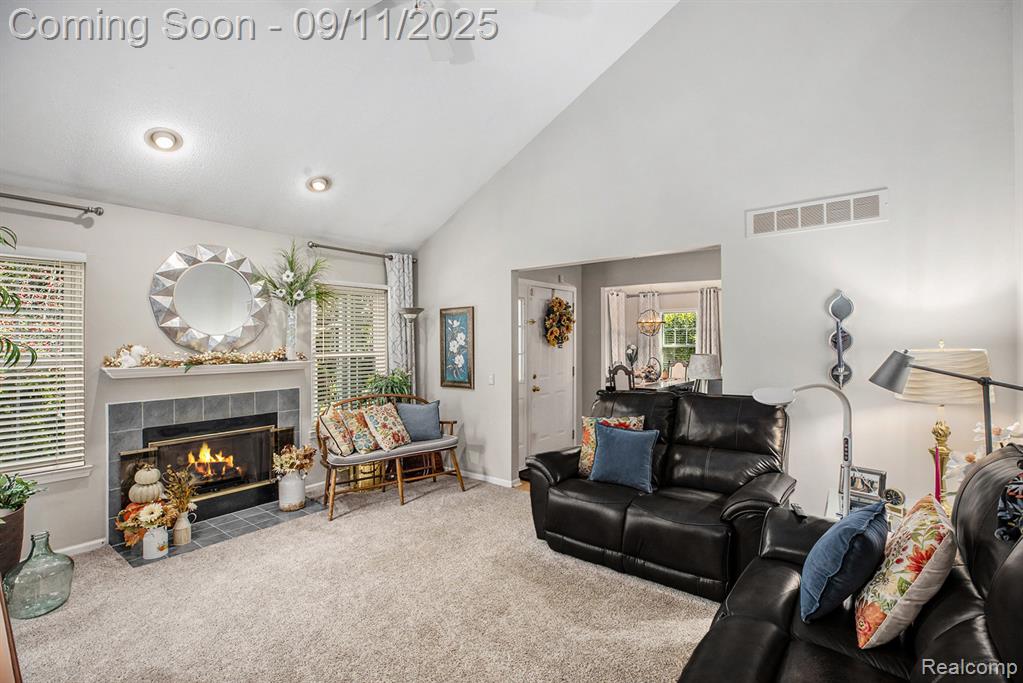 5886 Creekside Drive, Troy, MI 48085 — Photo 3