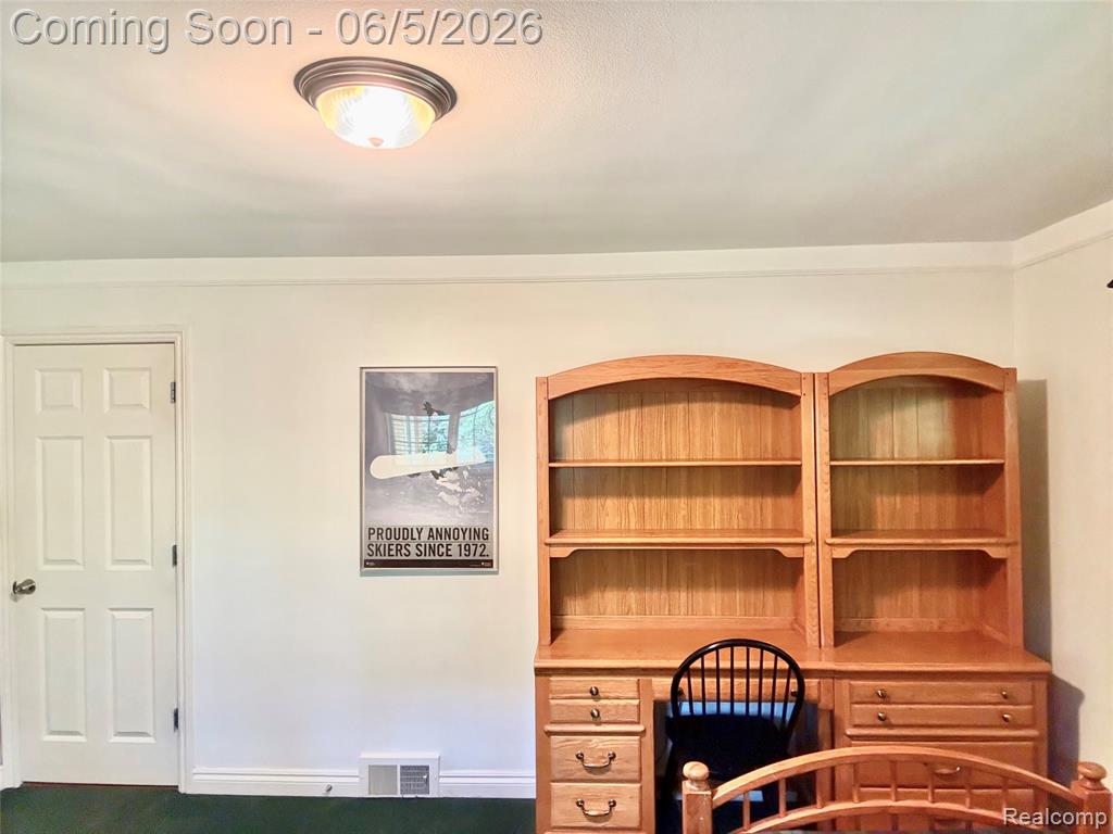 19141 Warwick Street, Franklin, MI 48025 — Photo 35