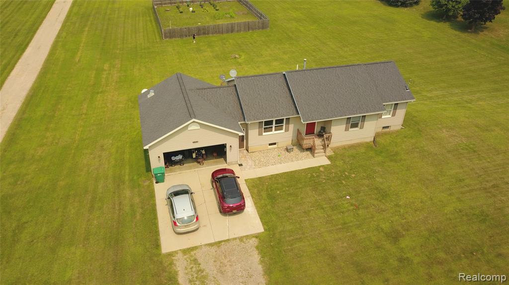 1583 E Lansing Road, Morrice, MI 48857 — Photo 27