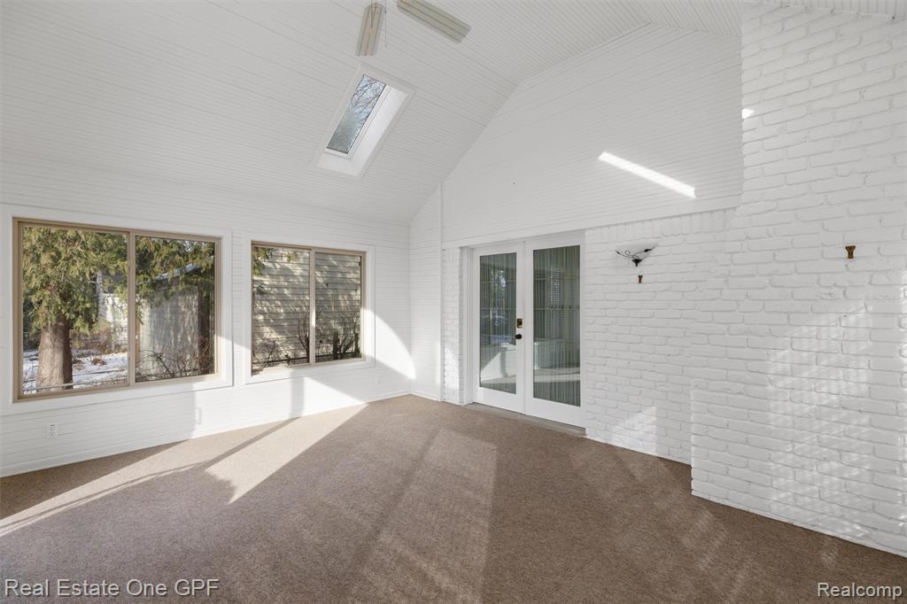 277 Kenwood Court, Grosse Pointe Farms, MI 48236 — Photo 19