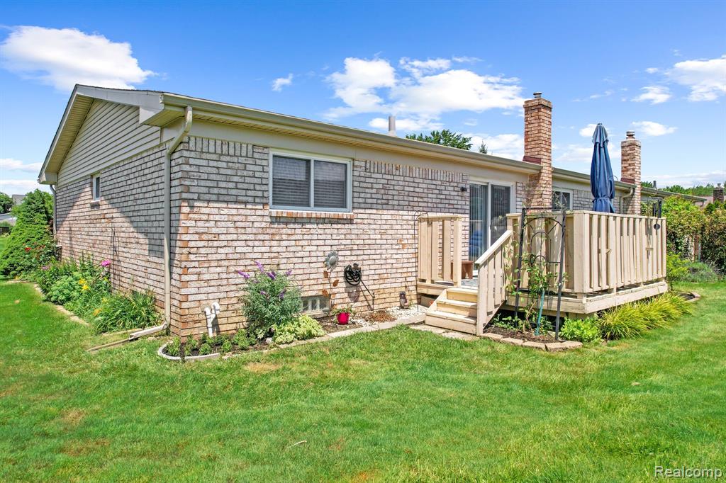 47450 LIZABETH Drive, Chesterfield, MI 48047 — Photo 23