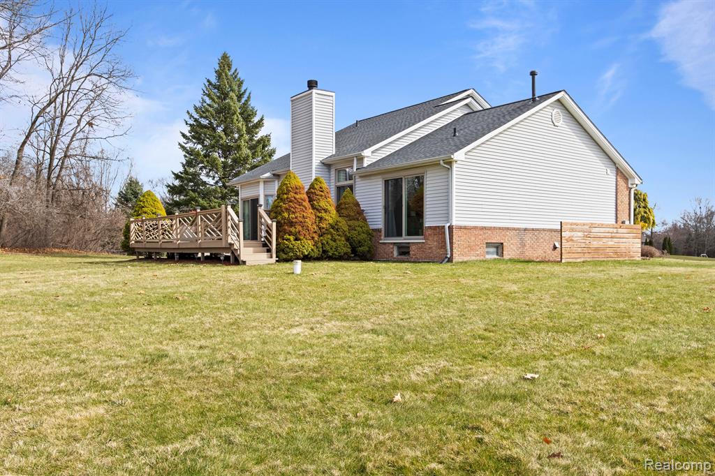 6330 STONEWOOD Drive, White Lake, MI 48383 — Photo 36