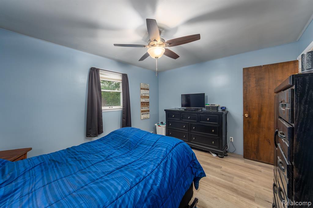 4321 Esta Drive, Genesee, MI 48506 — Photo 8