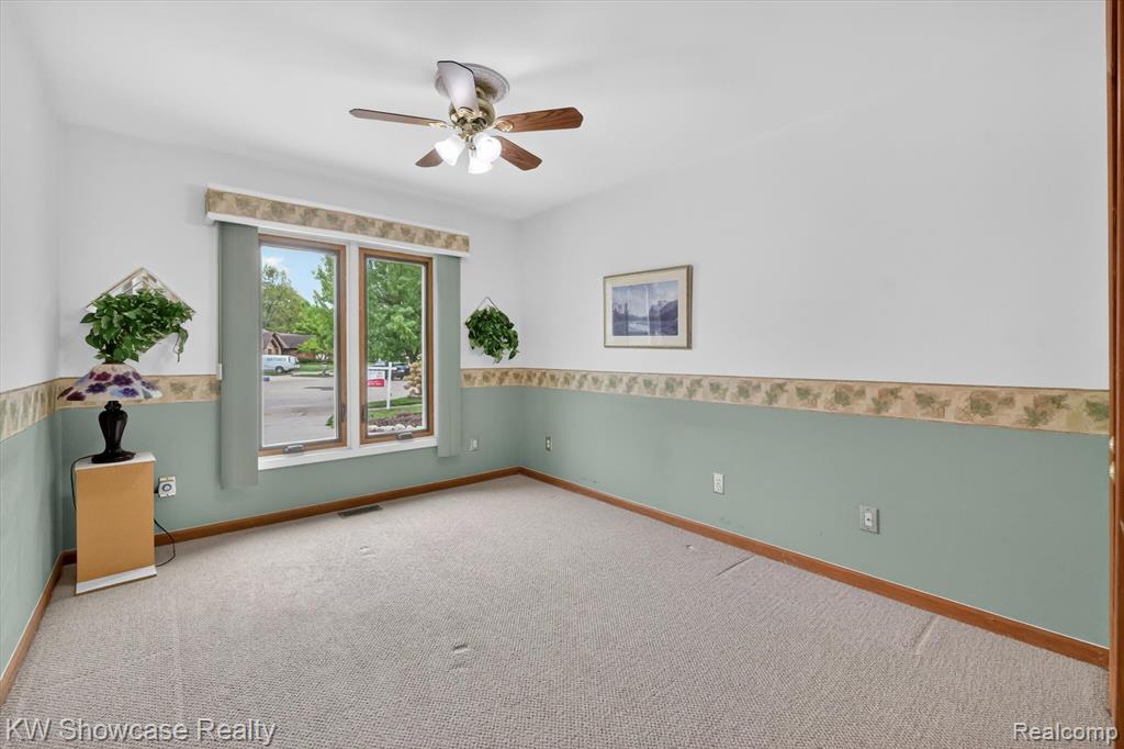 39995 Brylor Court, Clinton Twp, MI 48038 — Photo 32
