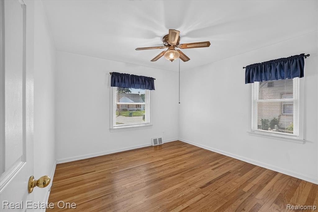 28662 Sheridan Street, Garden City, MI — Photo 15