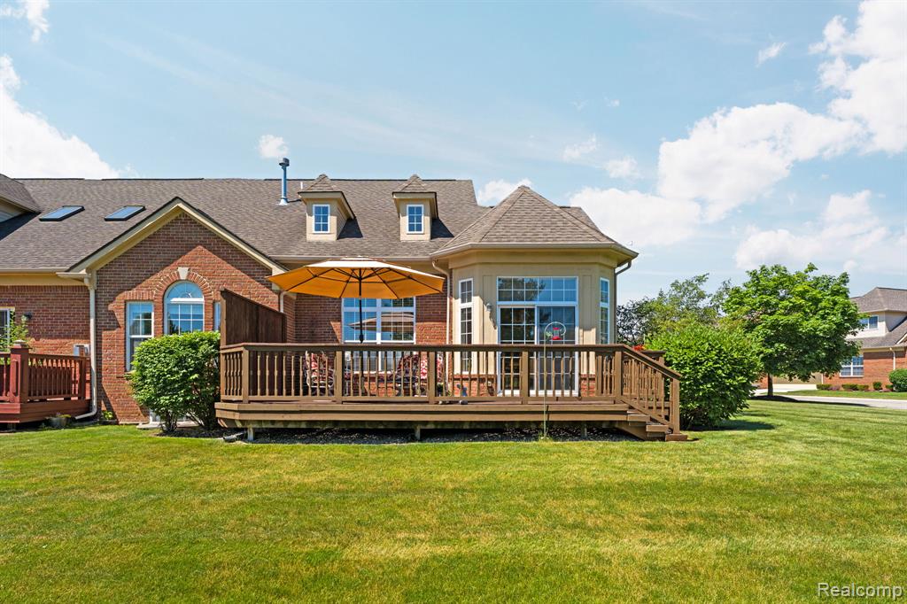 48523 Oak Bridge Drive, Canton, MI 48188 — Photo 20