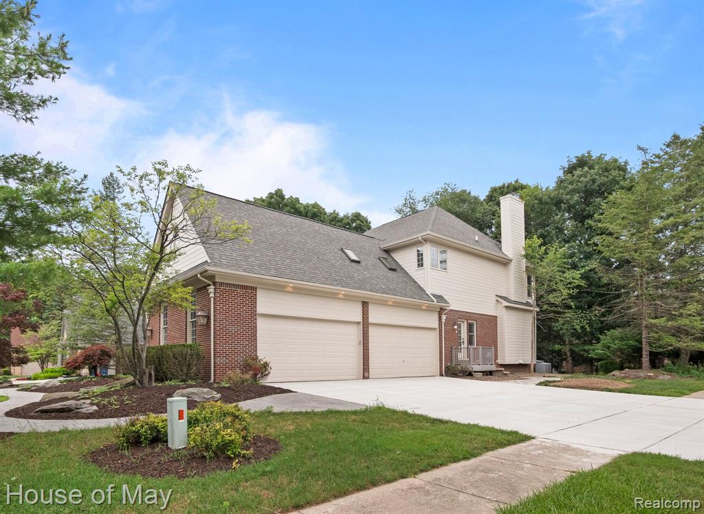 4743 S Ridge Drive, West Bloomfield, MI 48323 — Photo 43