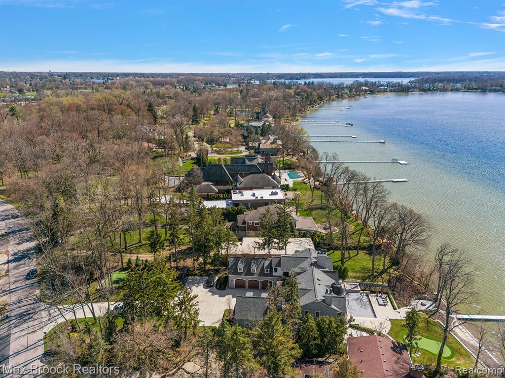 3549 WARDS POINT Drive, Orchard Lake Village, MI 48324 — Photo 9