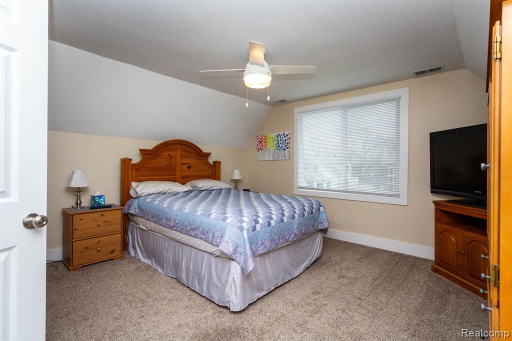 843 CHERRY Street, Wyandotte, MI 48192 — Photo 27