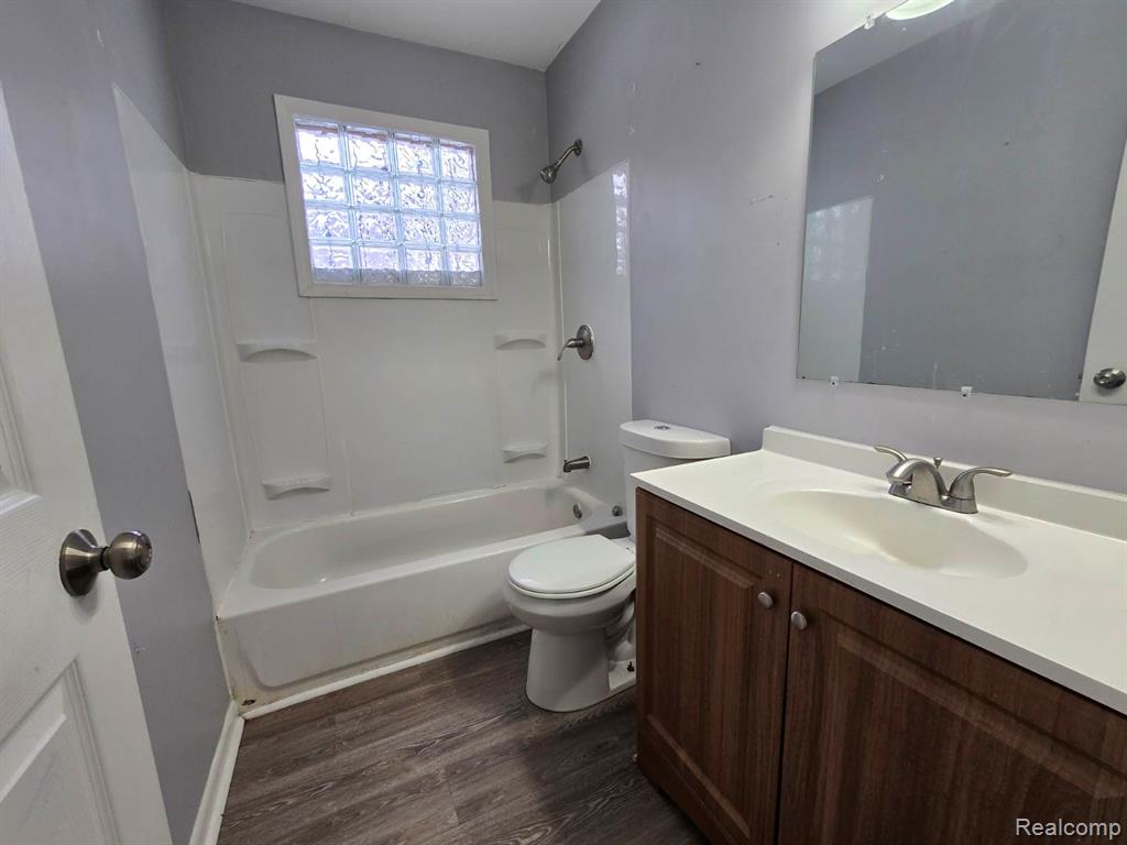 6310 Valorie Lane, Flint, MI 48504 — Photo 7